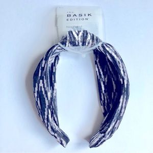 3/$15 NEW SCUNCI BASIK EDITION Wide Knotted Headband Black Women’s